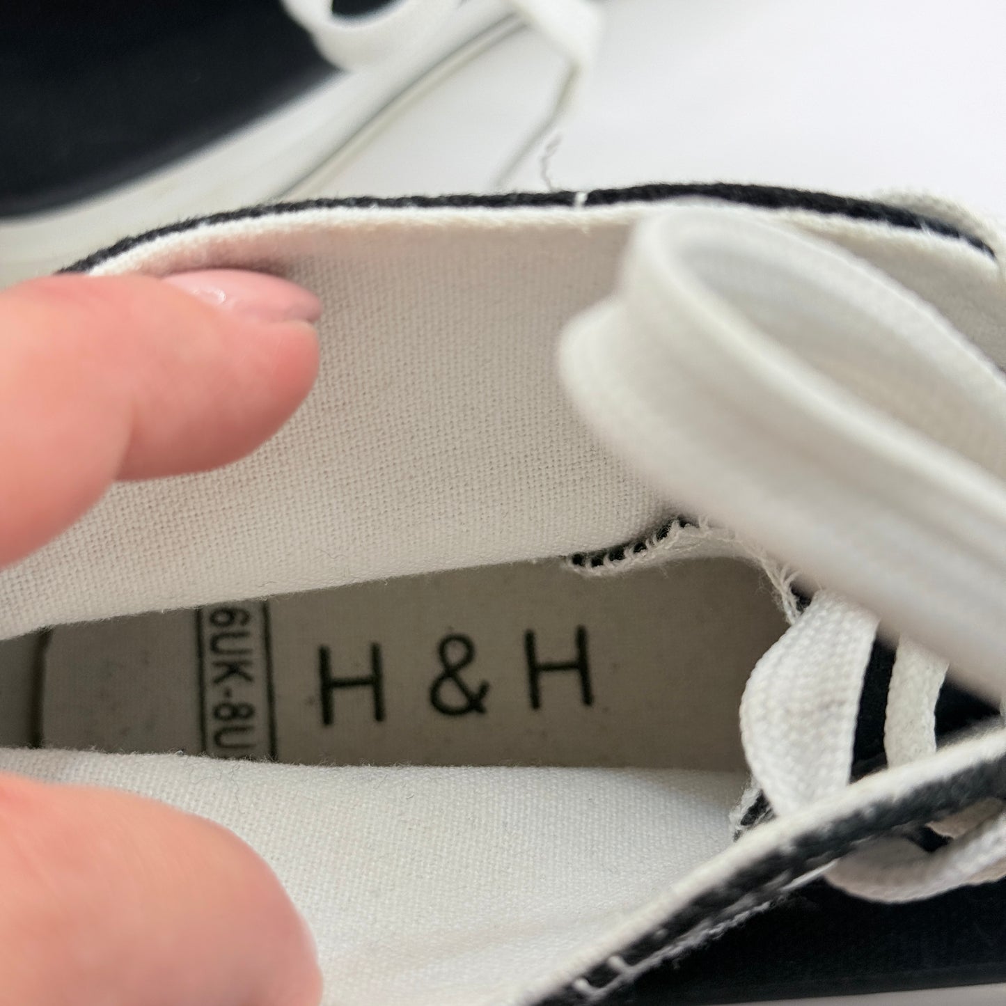 H&H Black Canvas High-Top Sneakers – Size 6