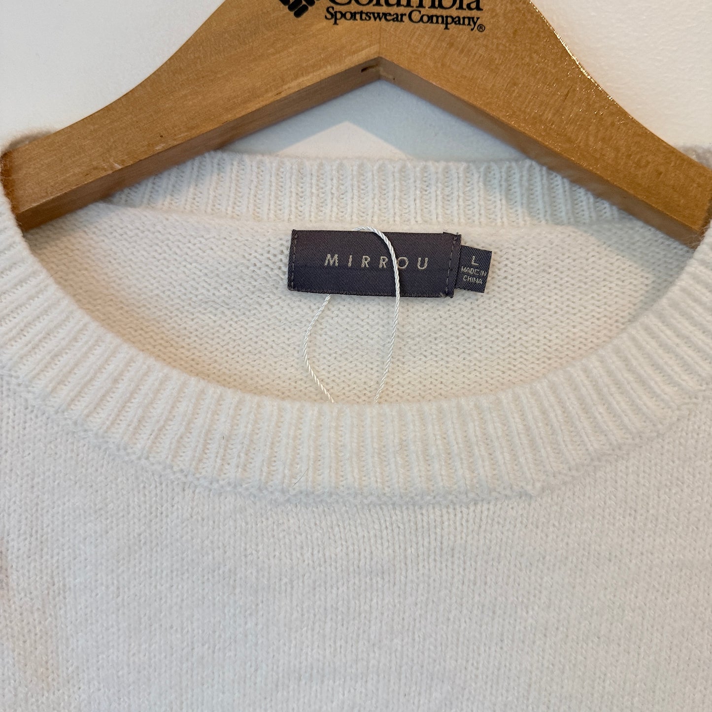 Mirrou Floral Knit Sweater Cream Pastel – Size L