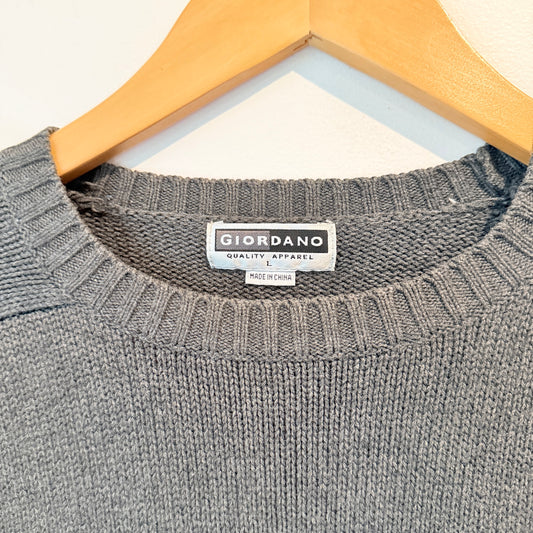 Giordano Size L Crew Neck Knit Sweater