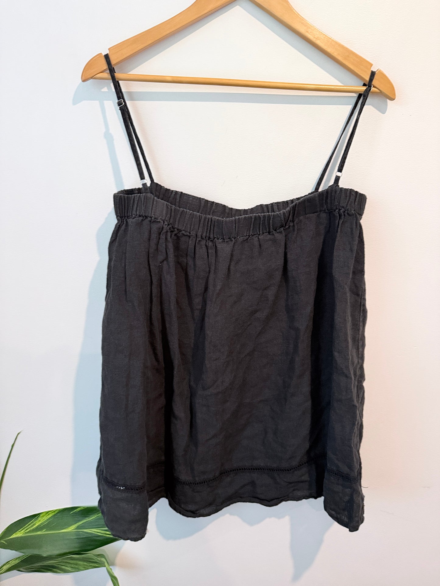 Humidity Size M U/Arm to U/Arm 41cm Camisole Top