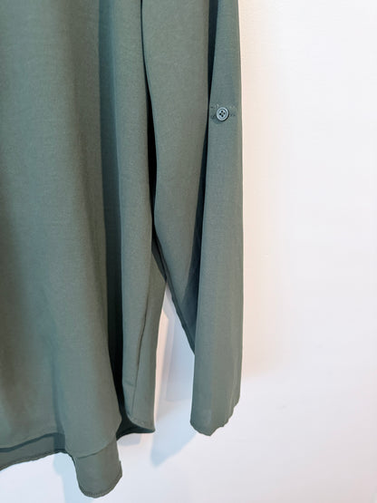 Brand Unknown Size L V-Neck Long-Sleeve Top