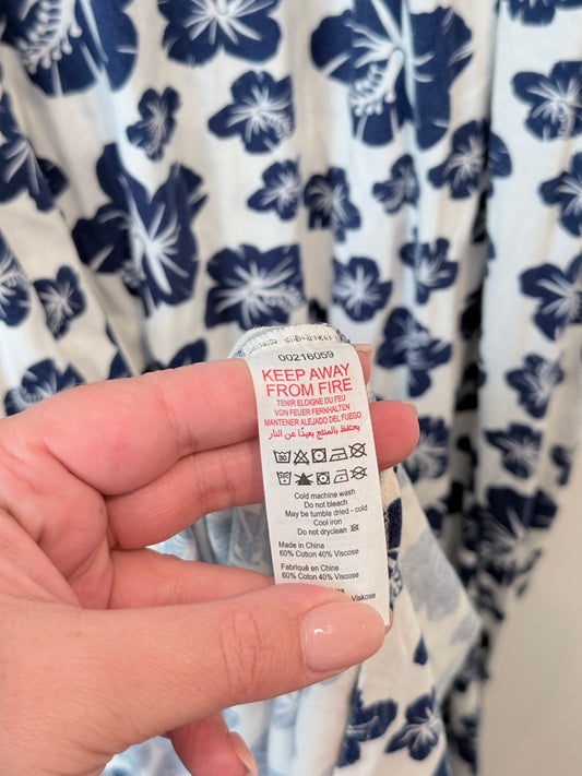 Brand Unknown Size U/Arm to U/Arm 55cm Maxi Dress