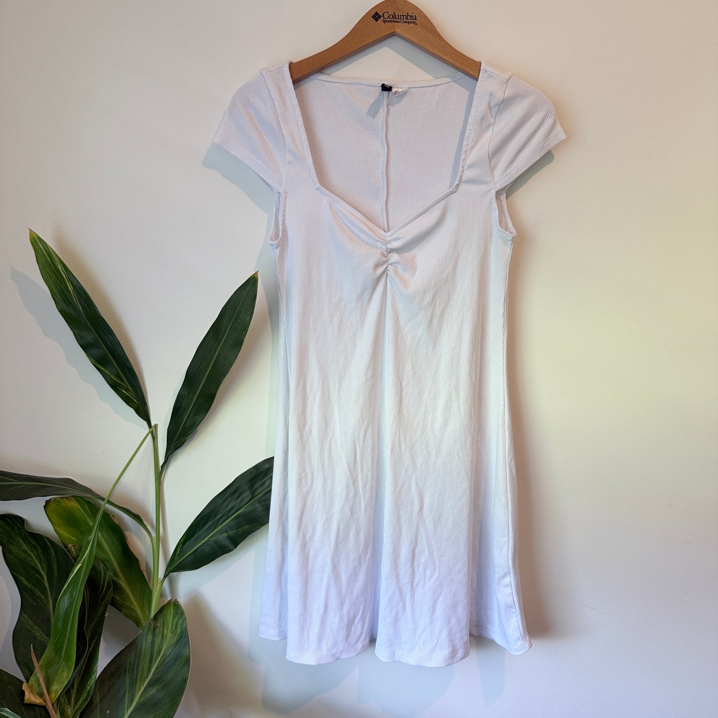 H&M Divided Ribbed Fit & Flare Dress White – Size L