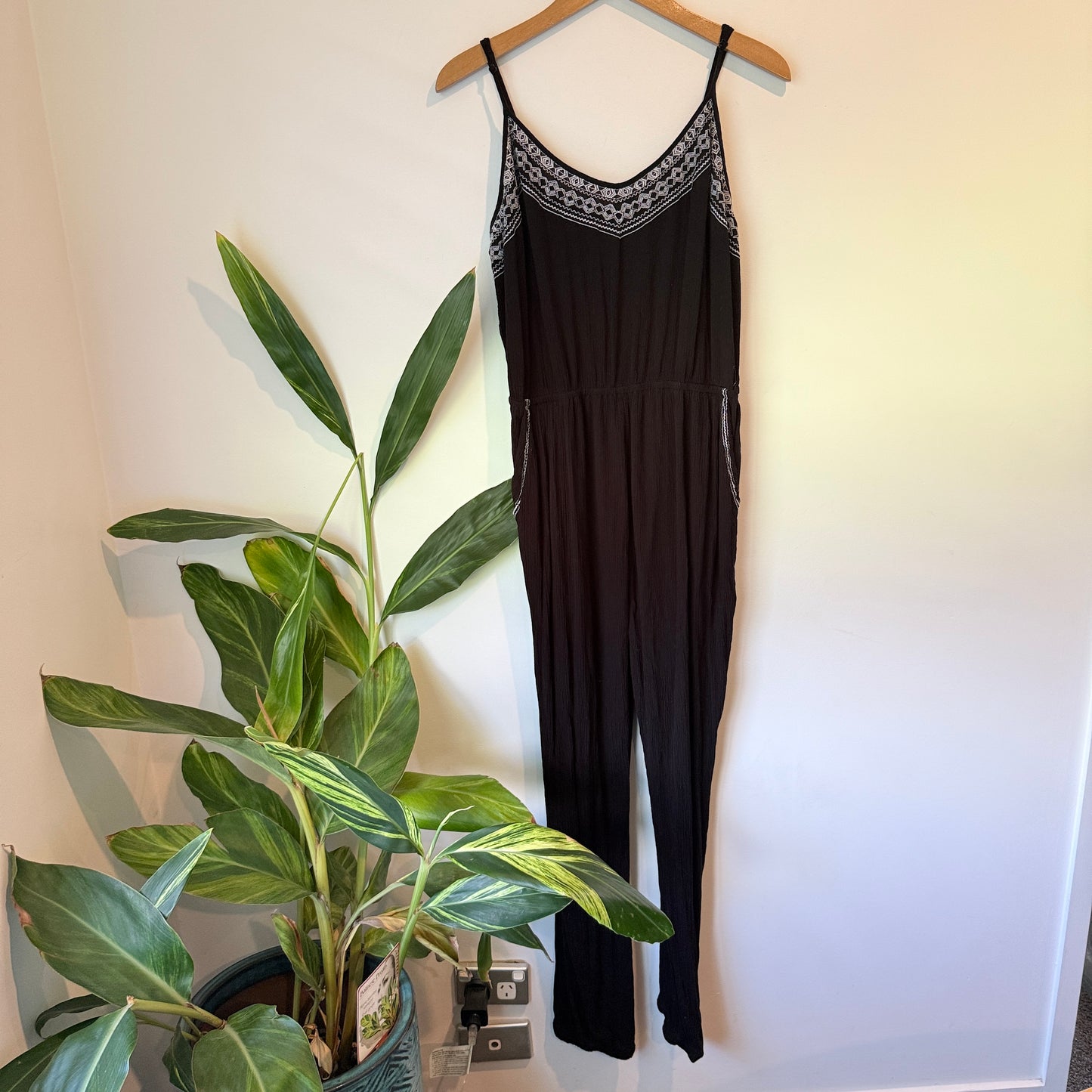 Jeanswest Embroidered Strappy Jumpsuit Black – Size M