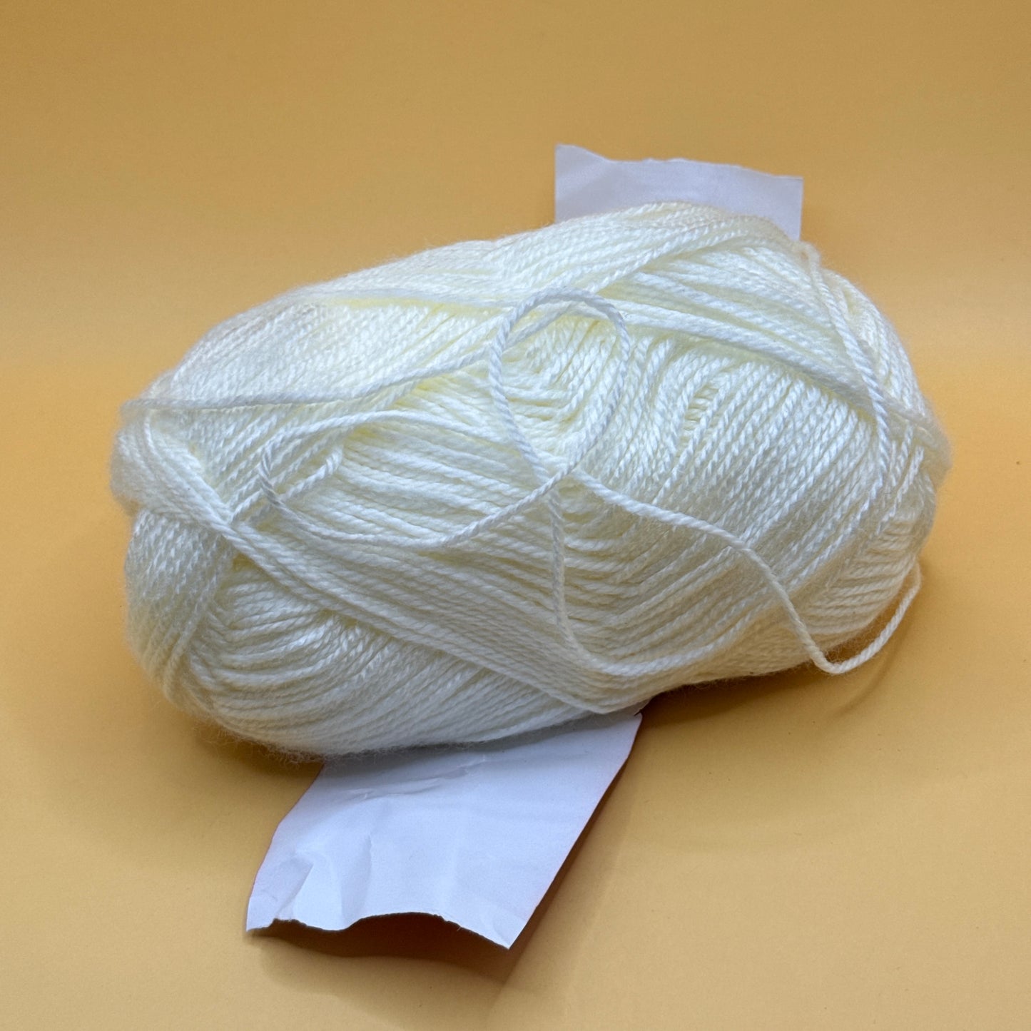 Semco Stallion 8ply Acrylic Yarn Cream 100g