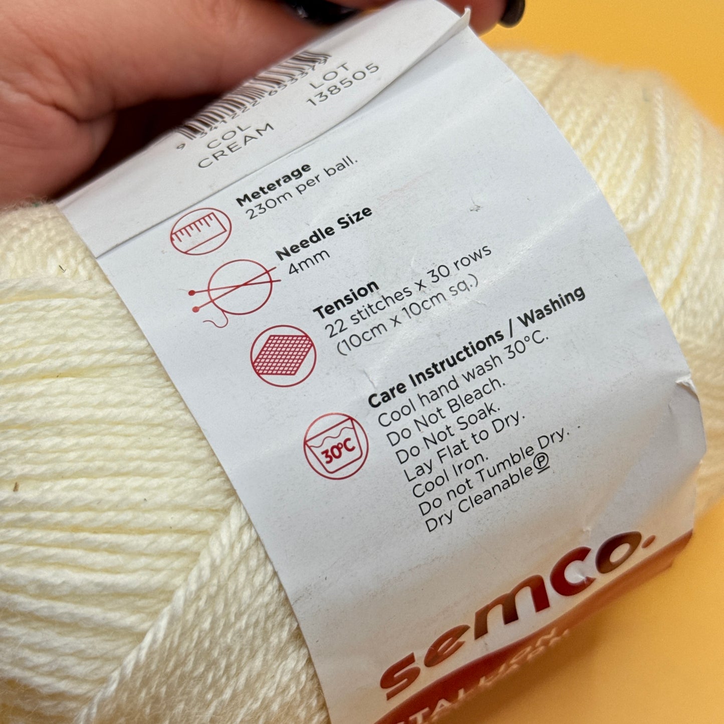 Semco Stallion 8ply Acrylic Yarn Cream 100g