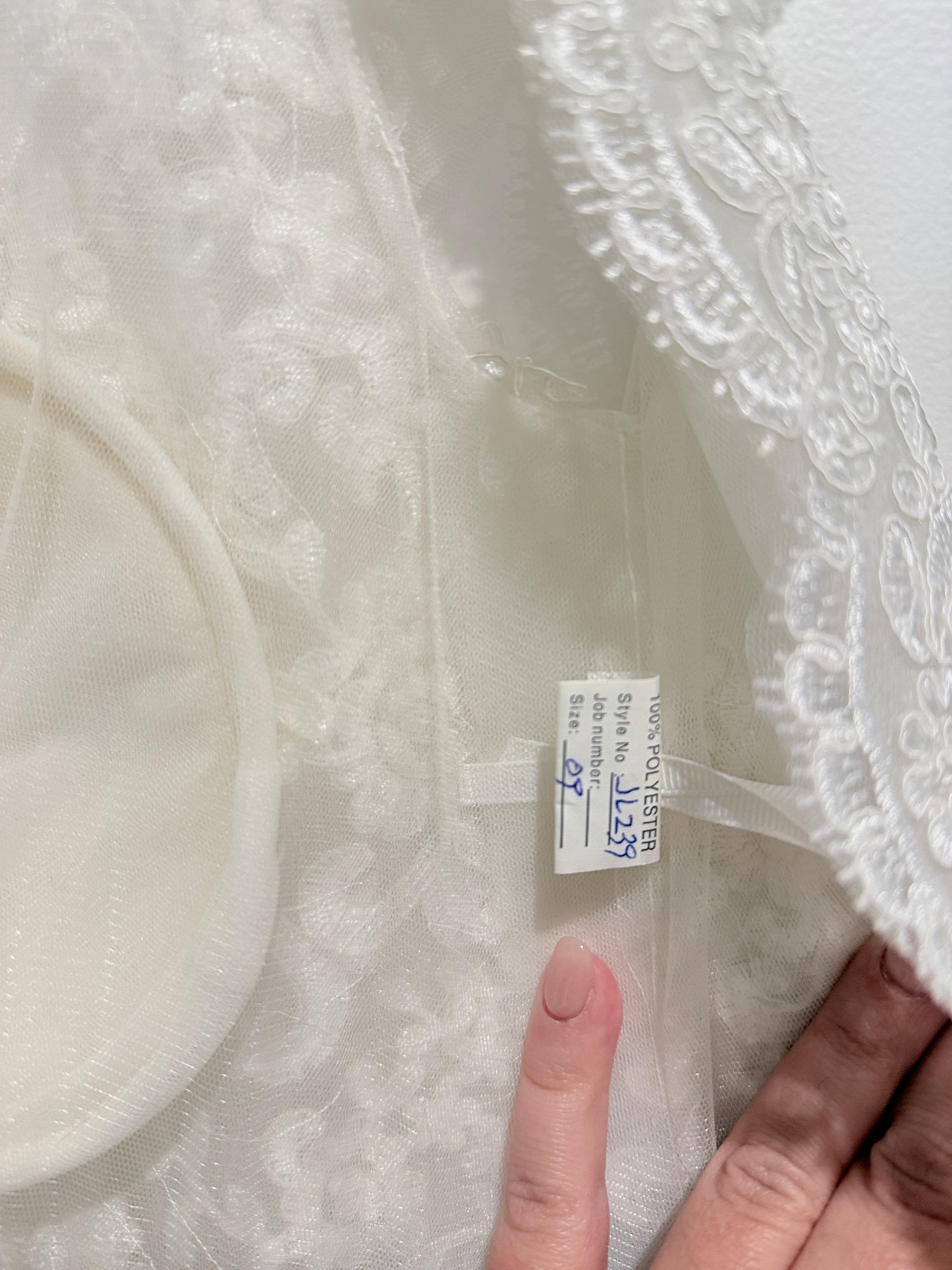 Ivory Lace Chiffon Wedding Dress Size 8-10