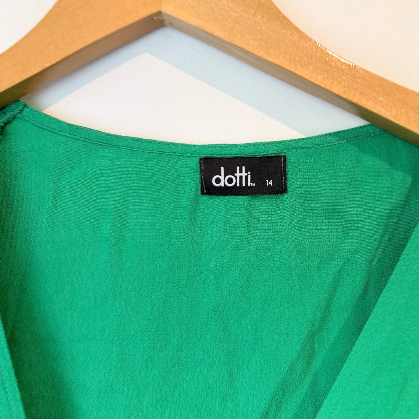 Dotti Tie Front Crop Top – Green – Size 14