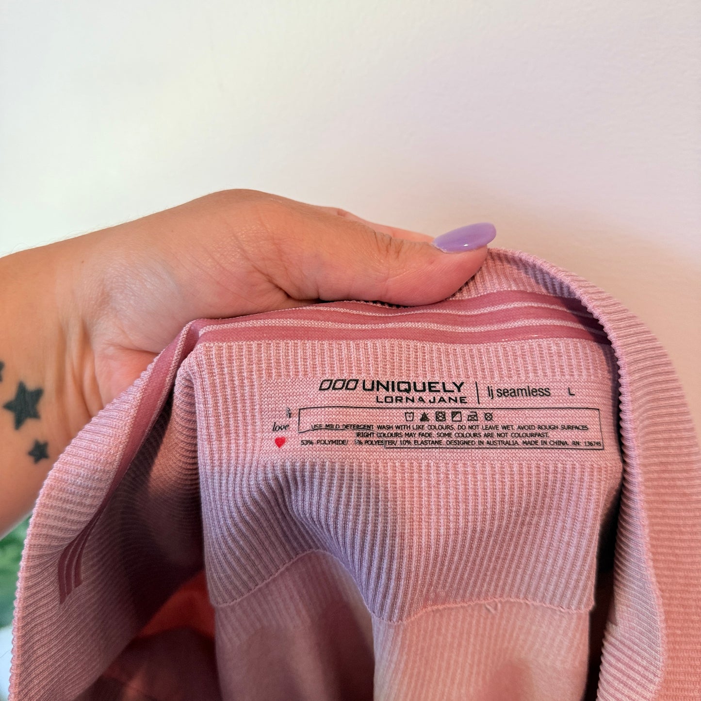Lorna Jane Uniquely Seamless Pink Leggings – Size L