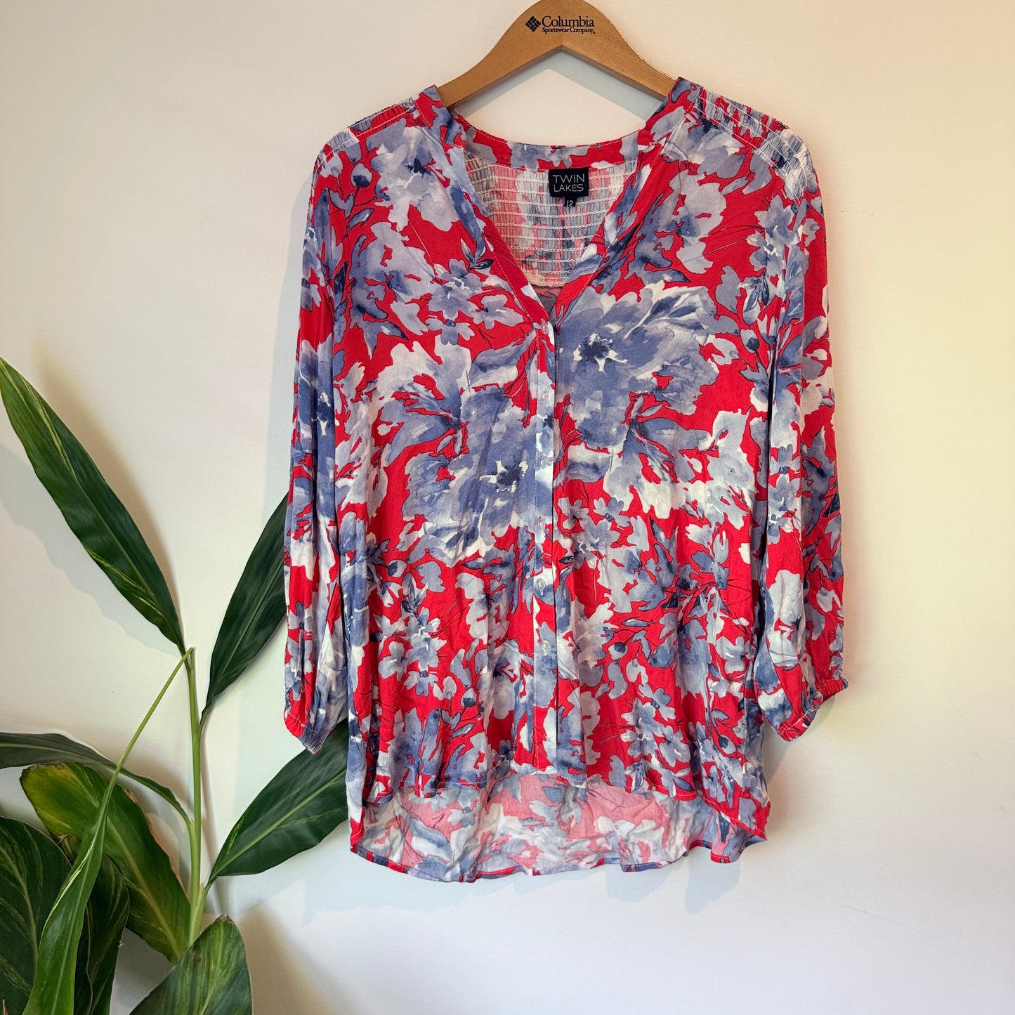 Twin Lakes Floral Blouse - Size 12