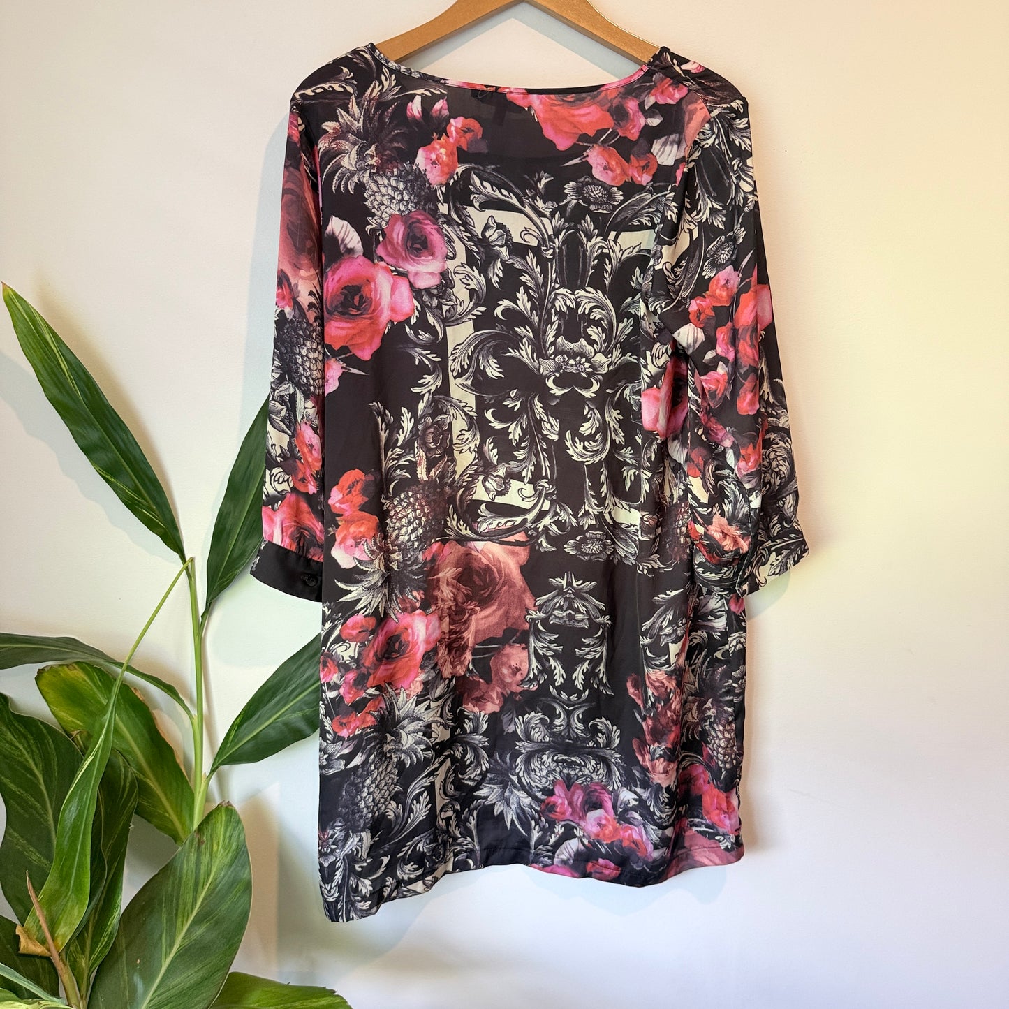 Max Floral Baroque Print Tunic Black/Pink - Size 14