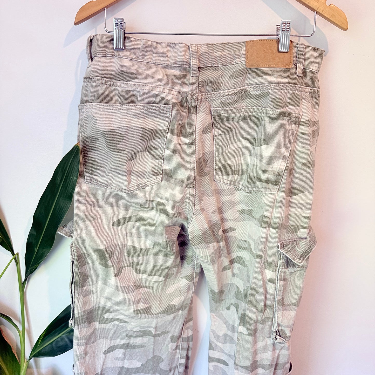 Cotton On Camo Cargo Pants Green - Size 12