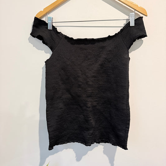 Wetseal Size U/Arm to U/Arm 38cm Smocked Off-the-Shoulder Crop Top