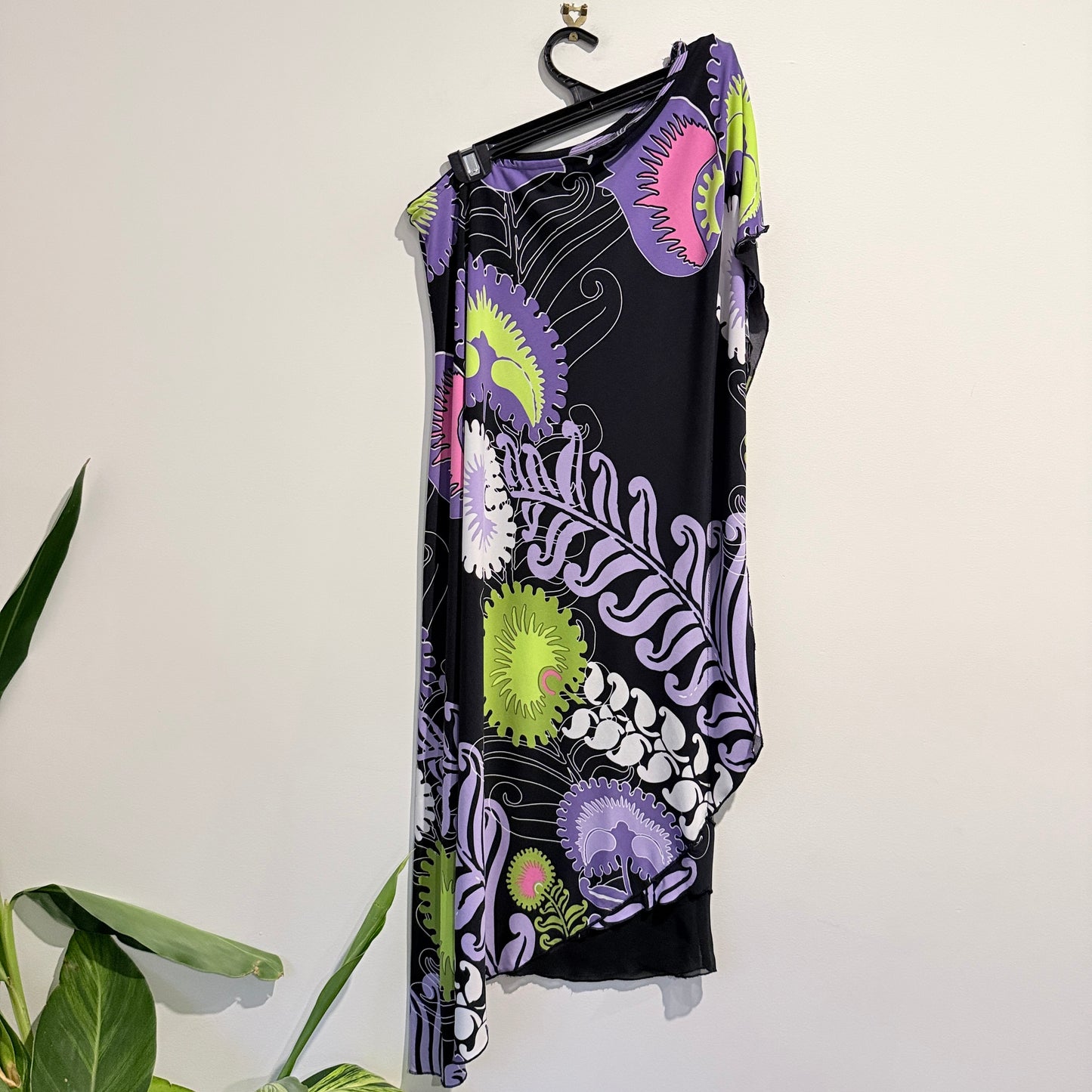 Charlie Brown Size 10 Patterned Single Shoulder Dress