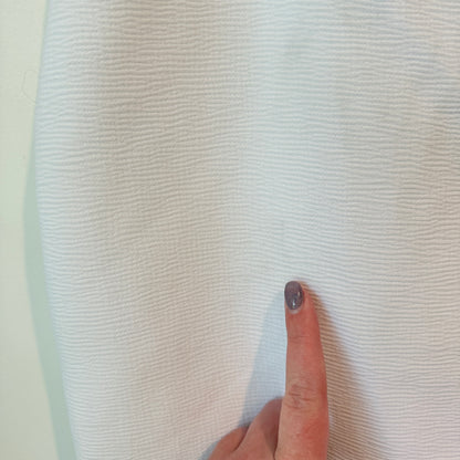 Calvin Klein Size 4 White Skirt