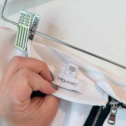 Calvin Klein Size 4 White Skirt