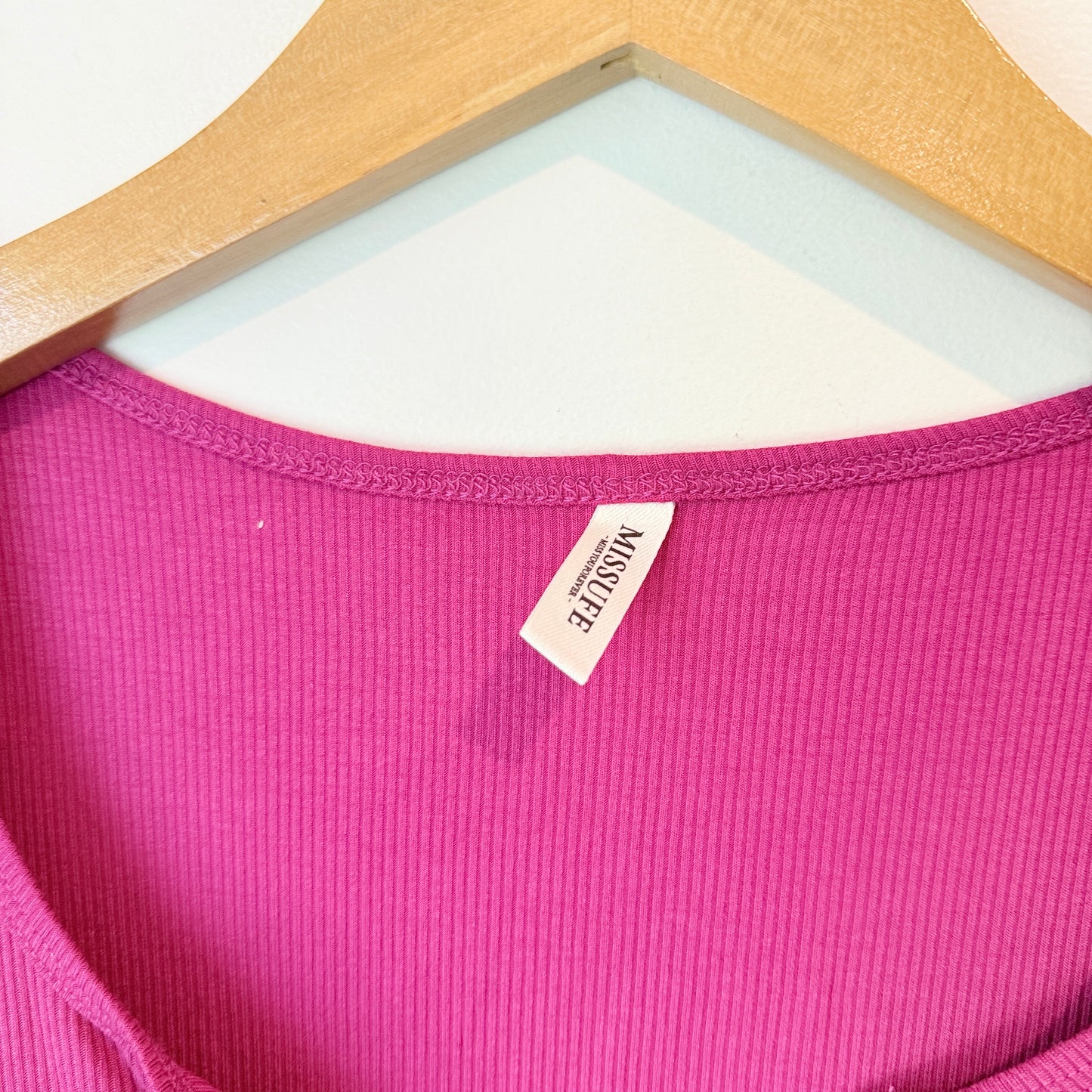 Missufe Magenta Ribbed Ruched Dress - Size M