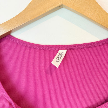 Missufe Magenta Ribbed Ruched Dress - Size M