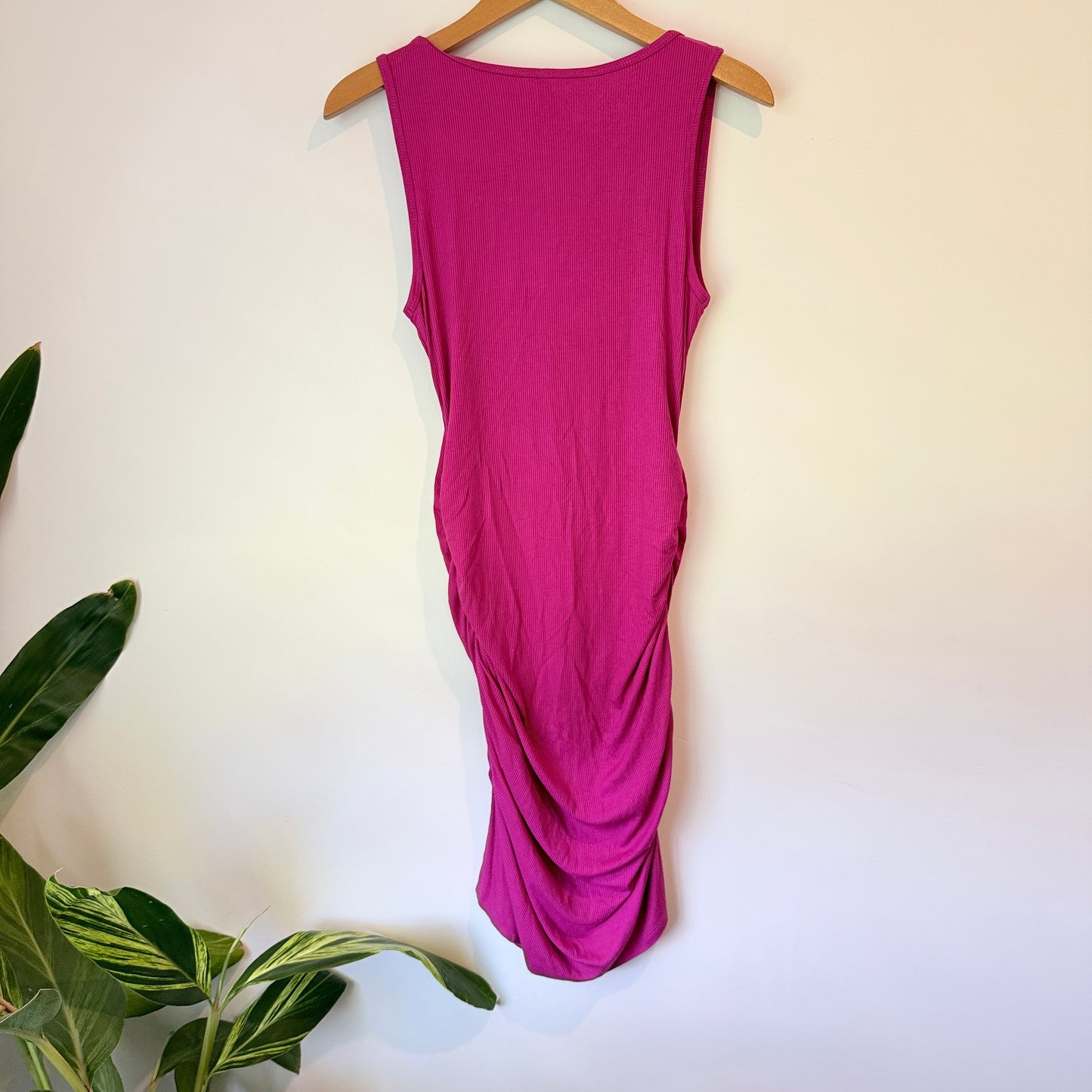Missufe Magenta Ribbed Ruched Dress - Size M