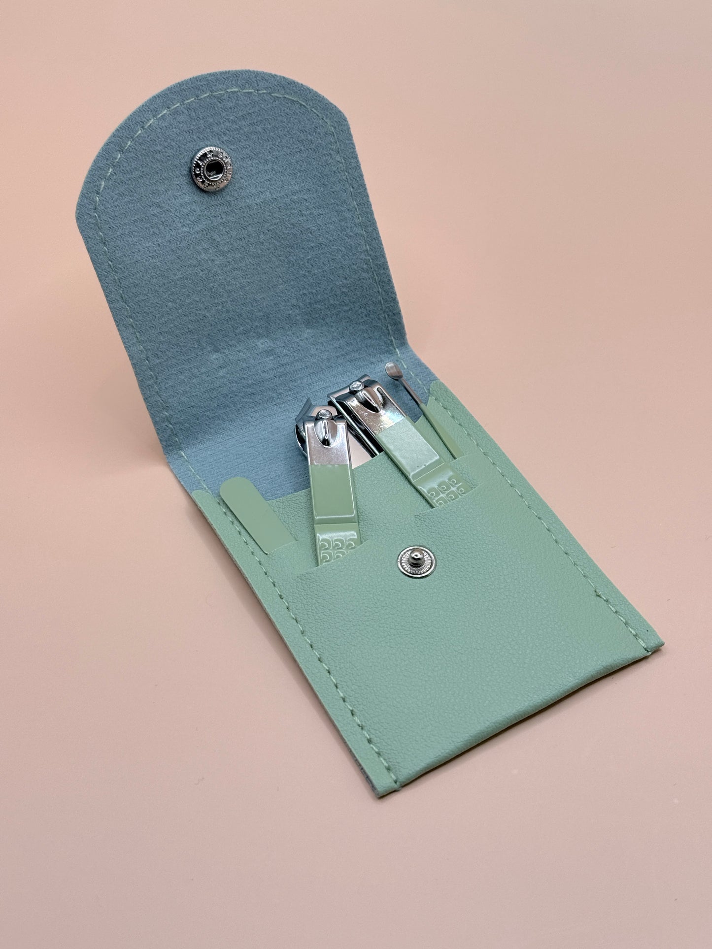 Nail Clipper Set Travel Case