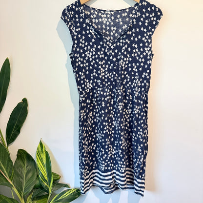 Cut Label Viscose Size 10 Stars Dress