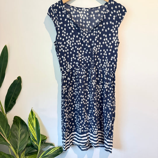Cut Label Viscose Size 10 Stars Dress