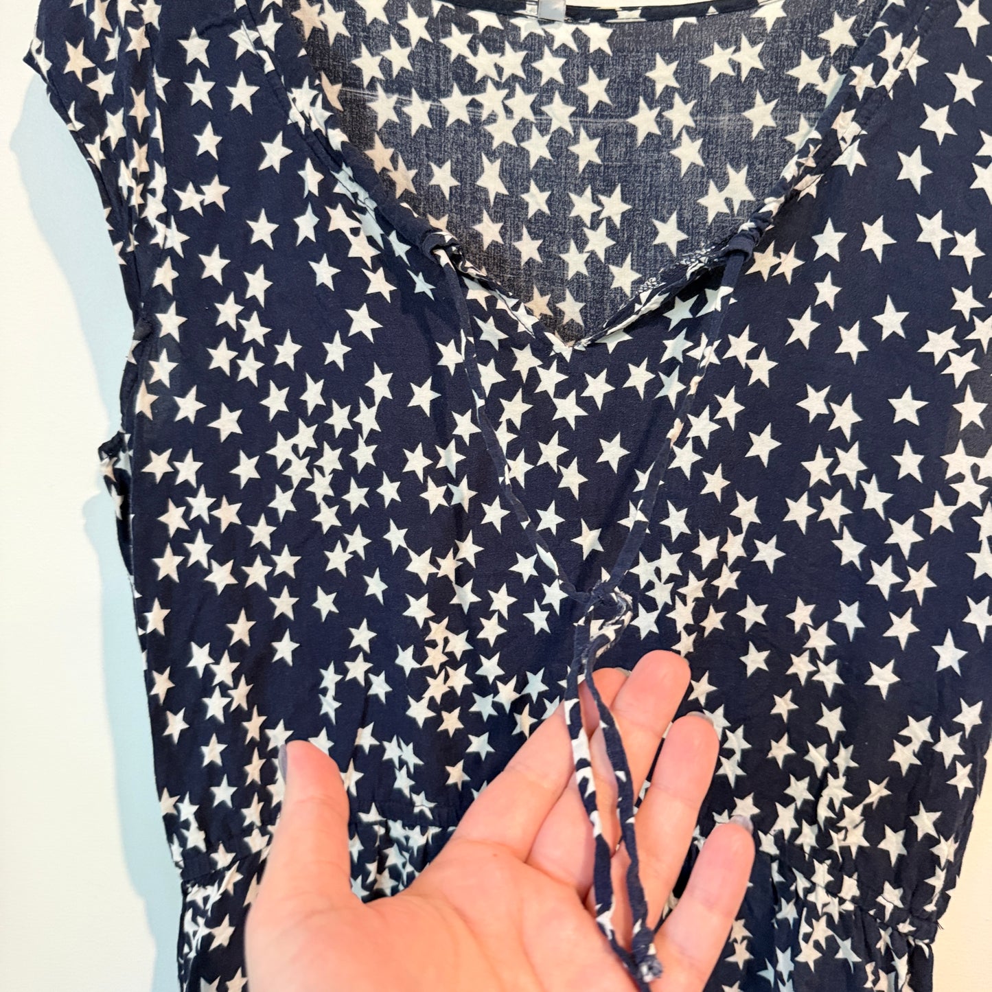 Cut Label Viscose Size 10 Stars Dress