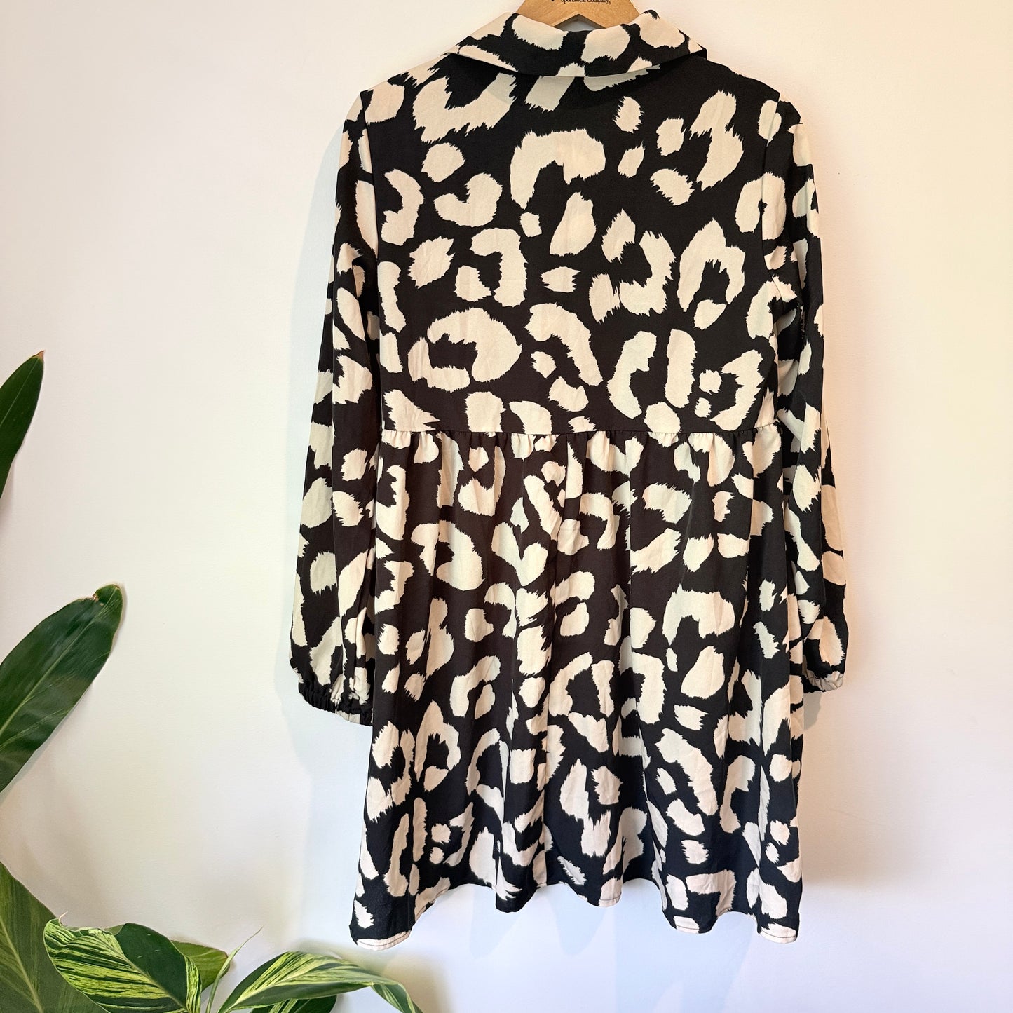 Emery Rose Abstract Animal Print Shirt Dress Black & Cream - Size S