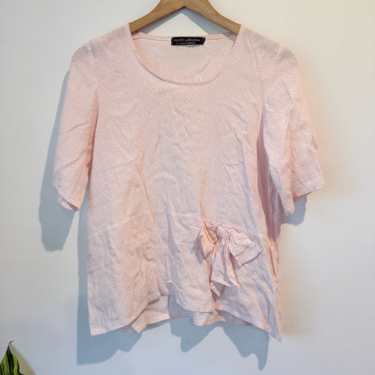 Succhi Collection by Susie Holland Viscose Light Patterned Top - 48cm U/Arm