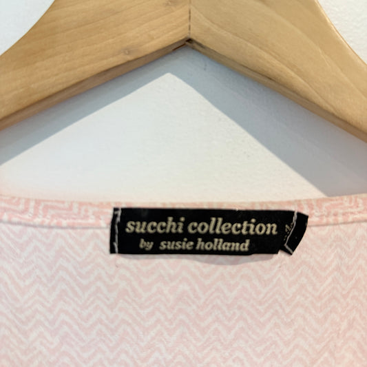 Succhi Collection by Susie Holland Viscose Light Patterned Top - 48cm U/Arm