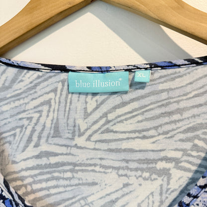 Blue Illusion Abstract Print Tunic Blouse Size XL