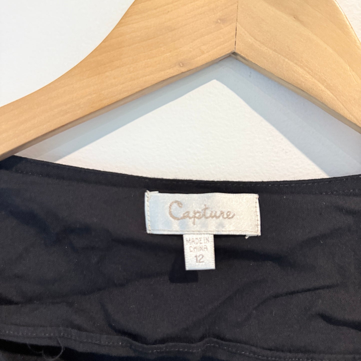 Capture Black Knee-Length Dress Size 12