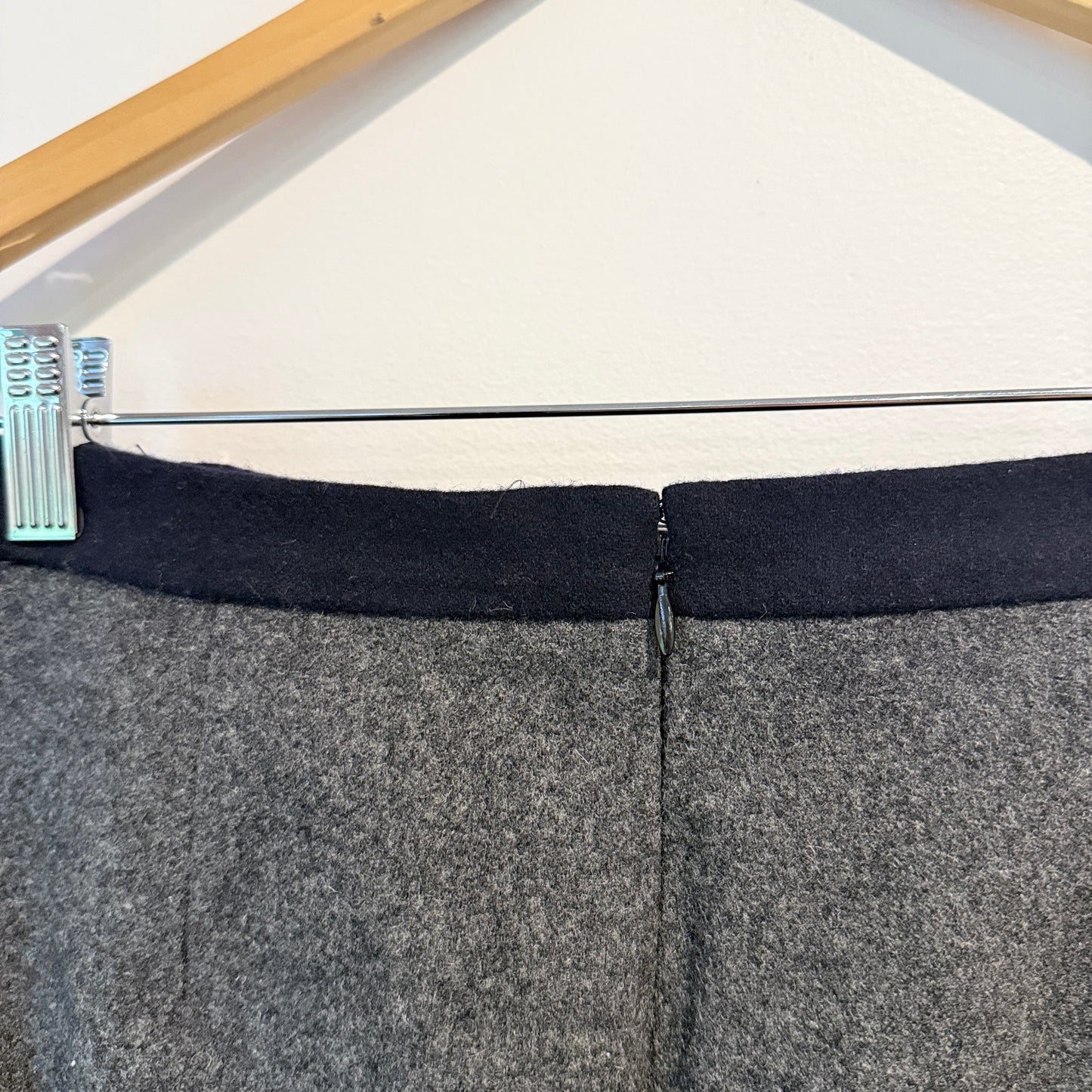 Gray Wool Pencil Skirt Size 4 / 74cm waist