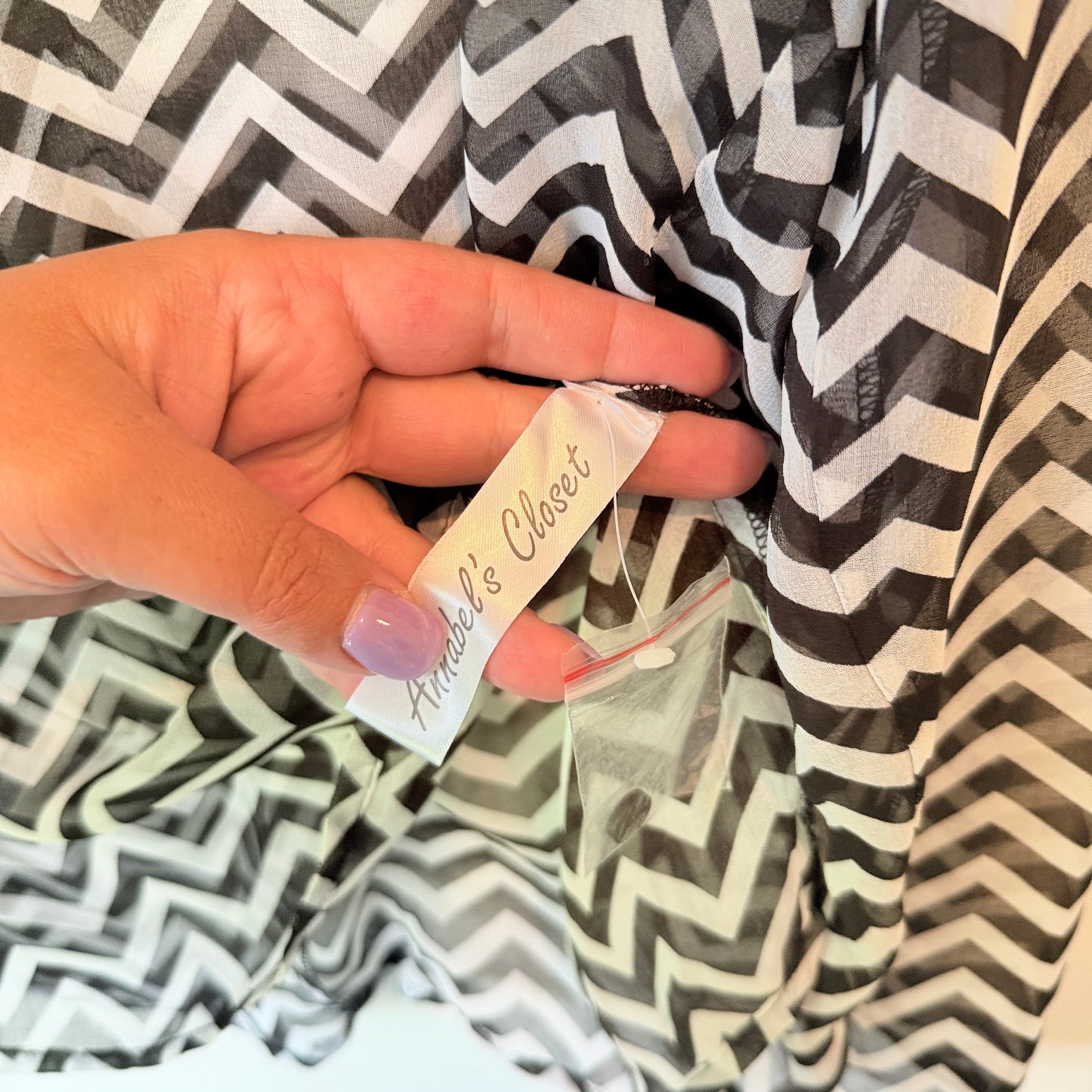 Annabel’s Closet Chevron Blouse – Size 12