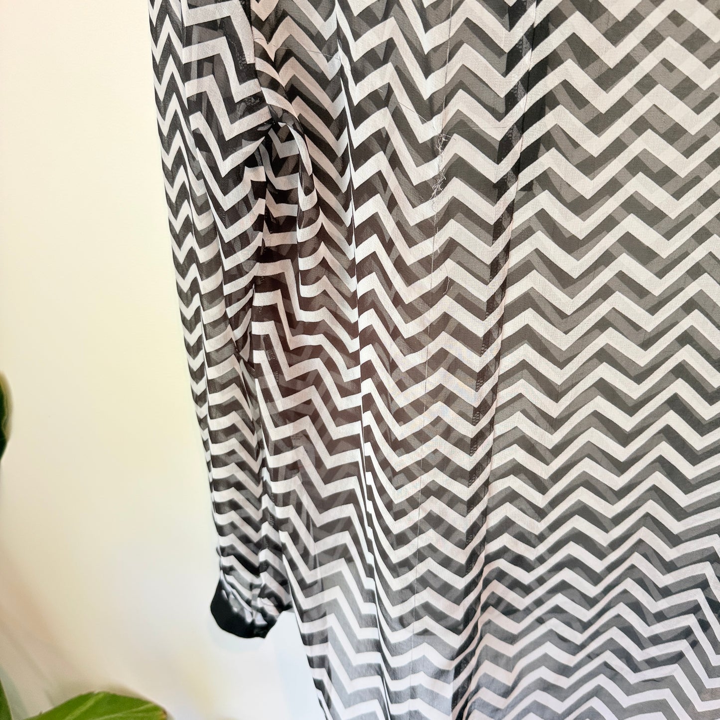 Annabel’s Closet Chevron Blouse – Size 12