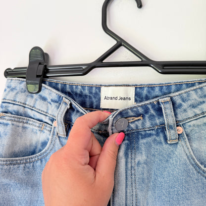 Abrand Jeans Light Wash Distressed Venice Straight Jeans - Size 26