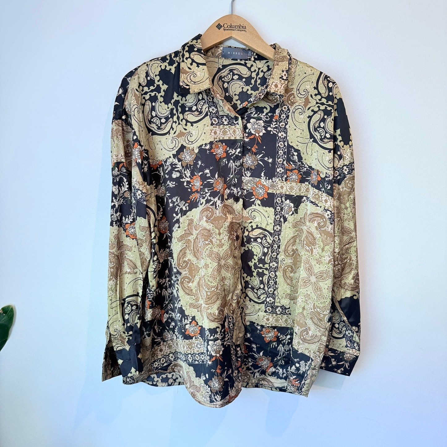 Mirrou Patchwork Paisley Button-Up Shirt – Size 10
