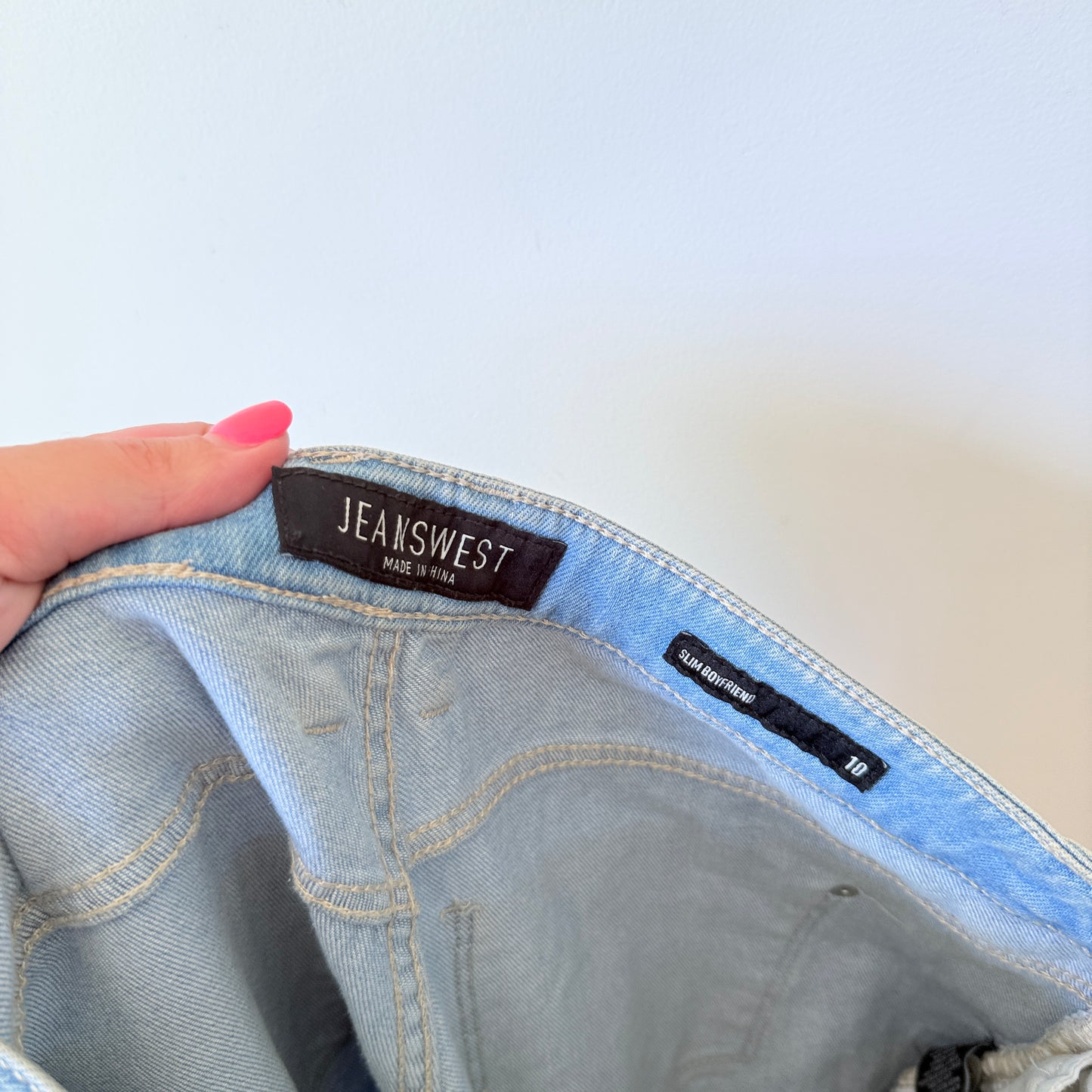 Jeanswest Light Wash Distressed Slim Boyfriend Jeans - Size 10