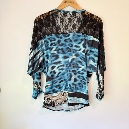 Unknown Brand Lace Panel Zip Front Top - 55cm U/Arm