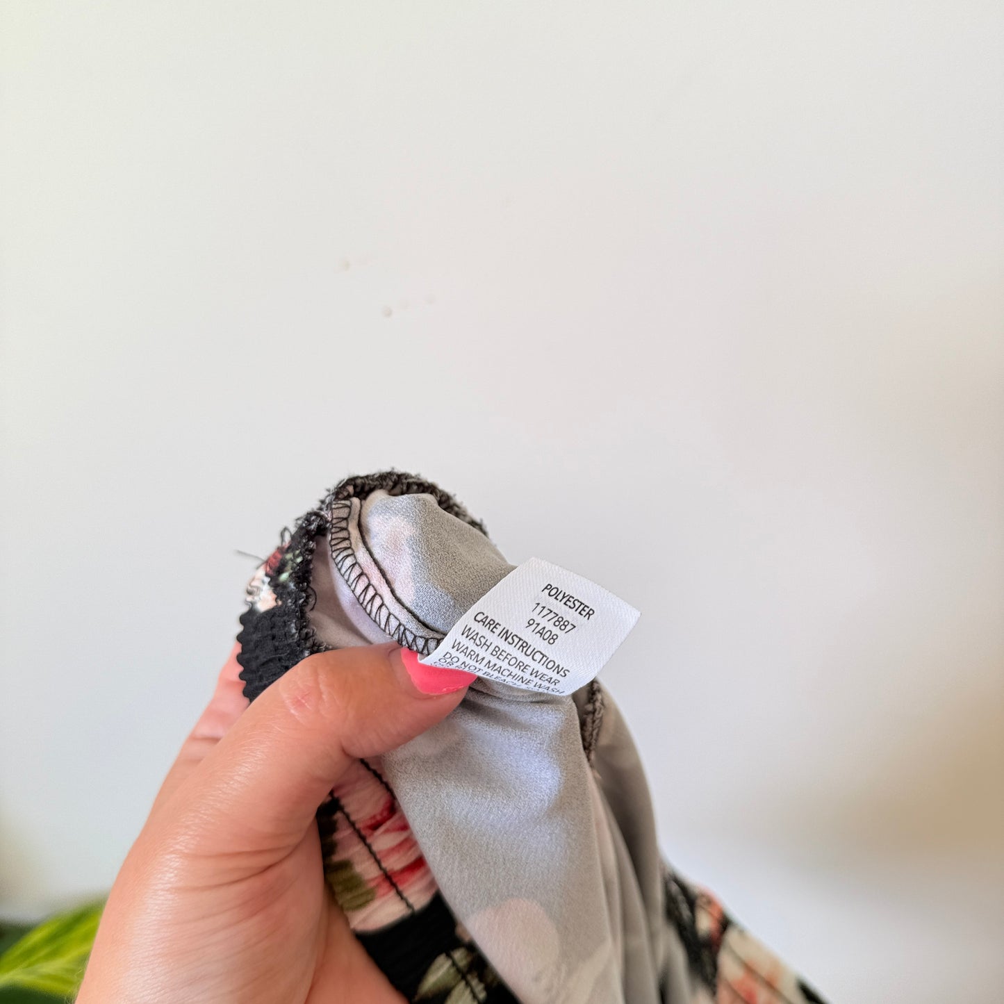 Black Pink Rose Floral Ruffle Mini Skirt - 70cm Waist