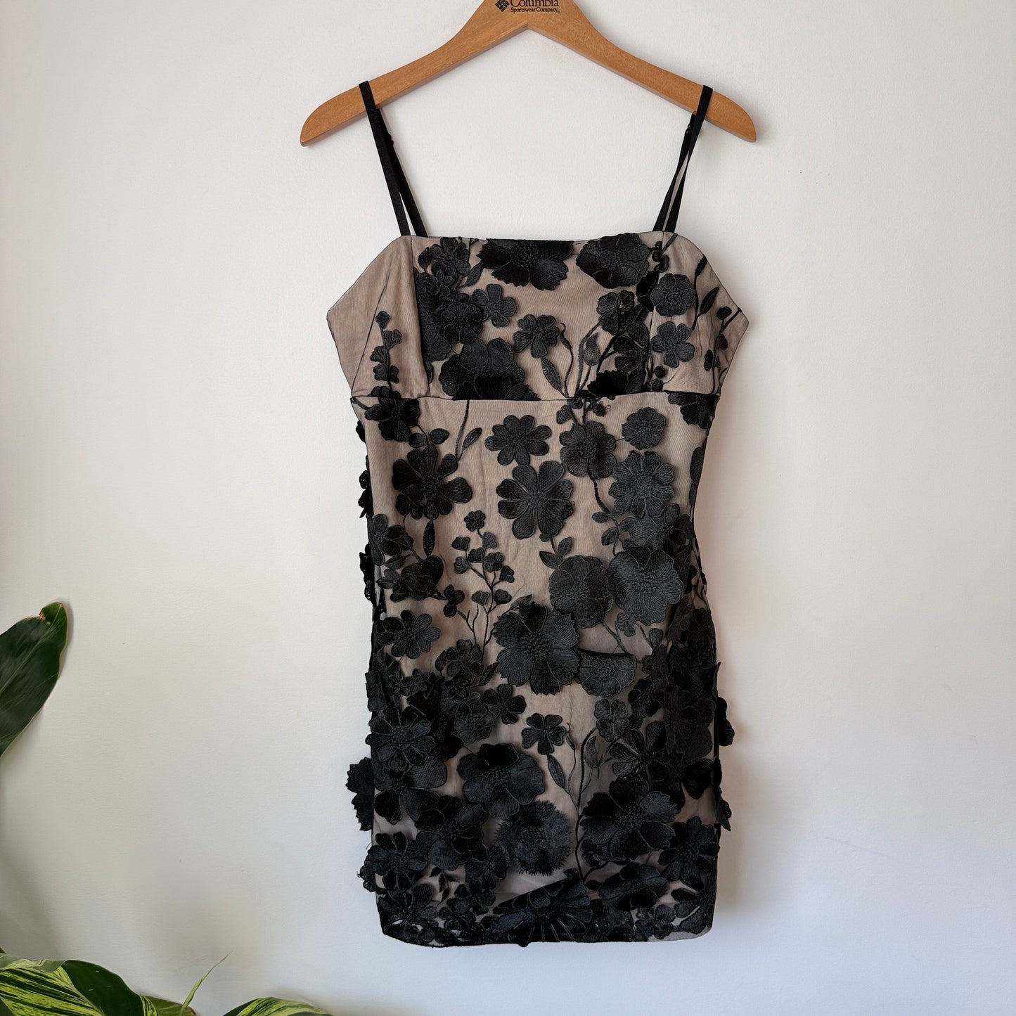 Mirrou Black Floral Lace Overlay Dress – Size L