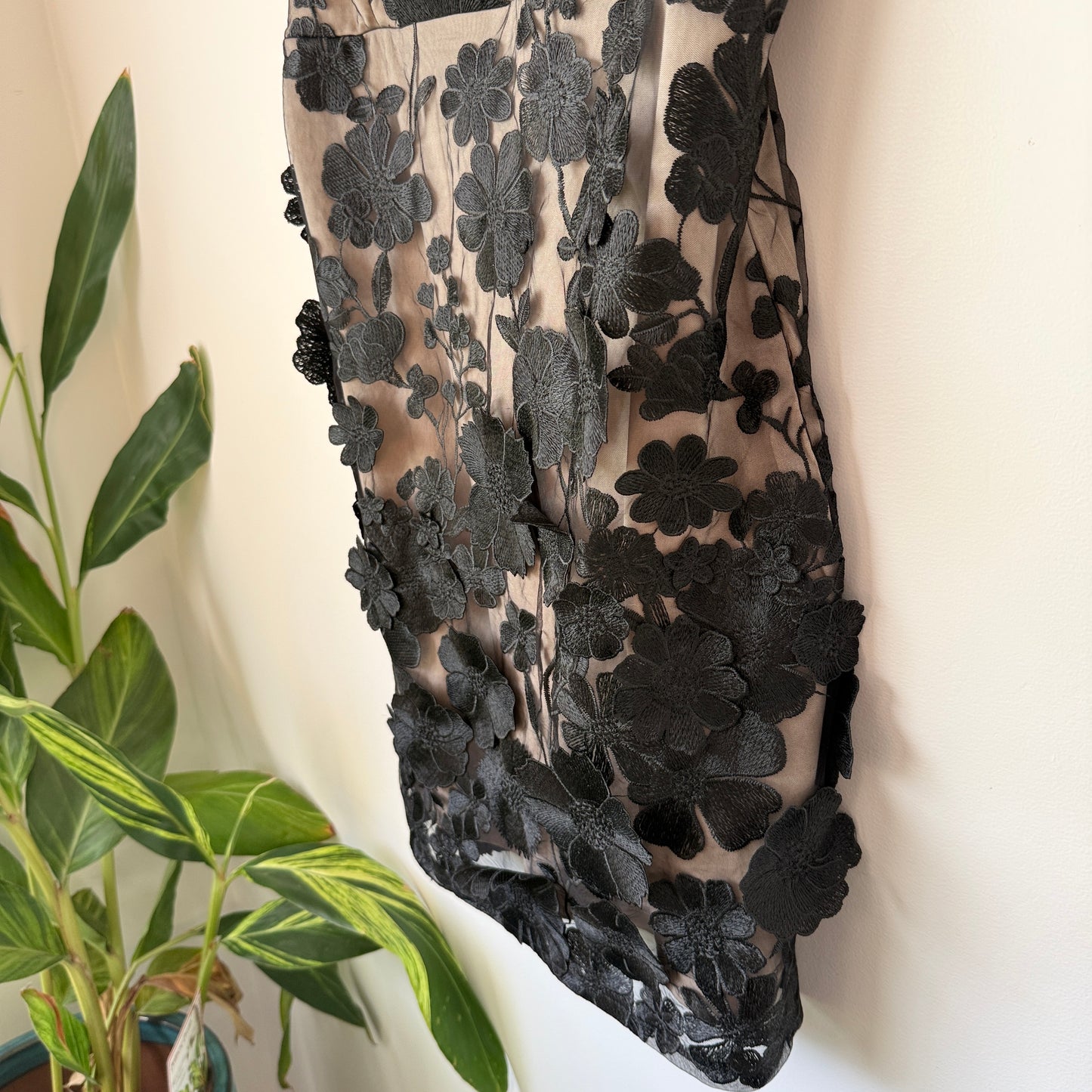 Mirrou Black Floral Lace Overlay Dress – Size L