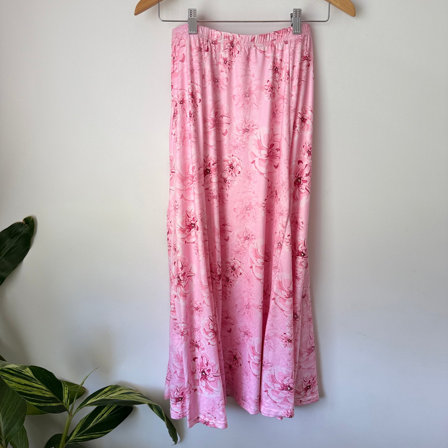 Mirrou Pink Floral Maxi Skirt – Size M