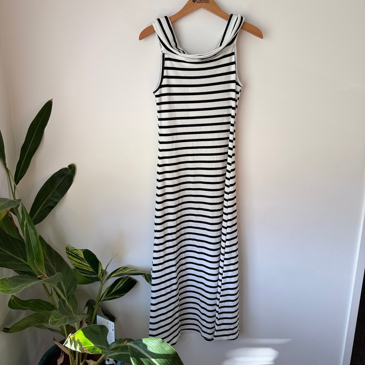 Mirrou Black & White Striped Maxi Dress – Size L