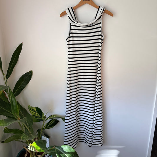 Mirrou Black & White Striped Maxi Dress – Size L