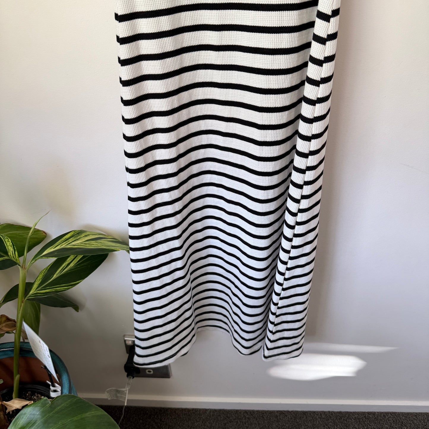 Mirrou Black & White Striped Maxi Dress – Size L