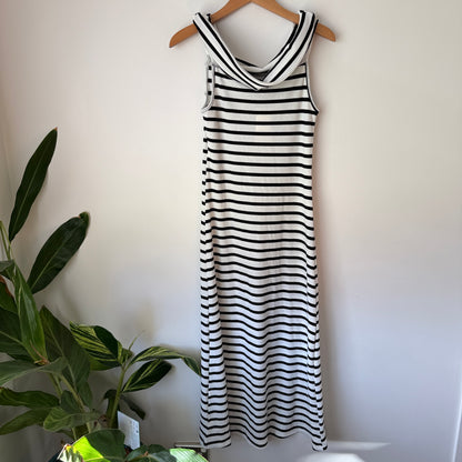 Mirrou Black & White Striped Maxi Dress – Size L