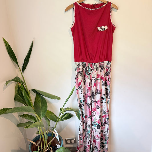 Meee!! Size M Sleeveless Jumpsuit
