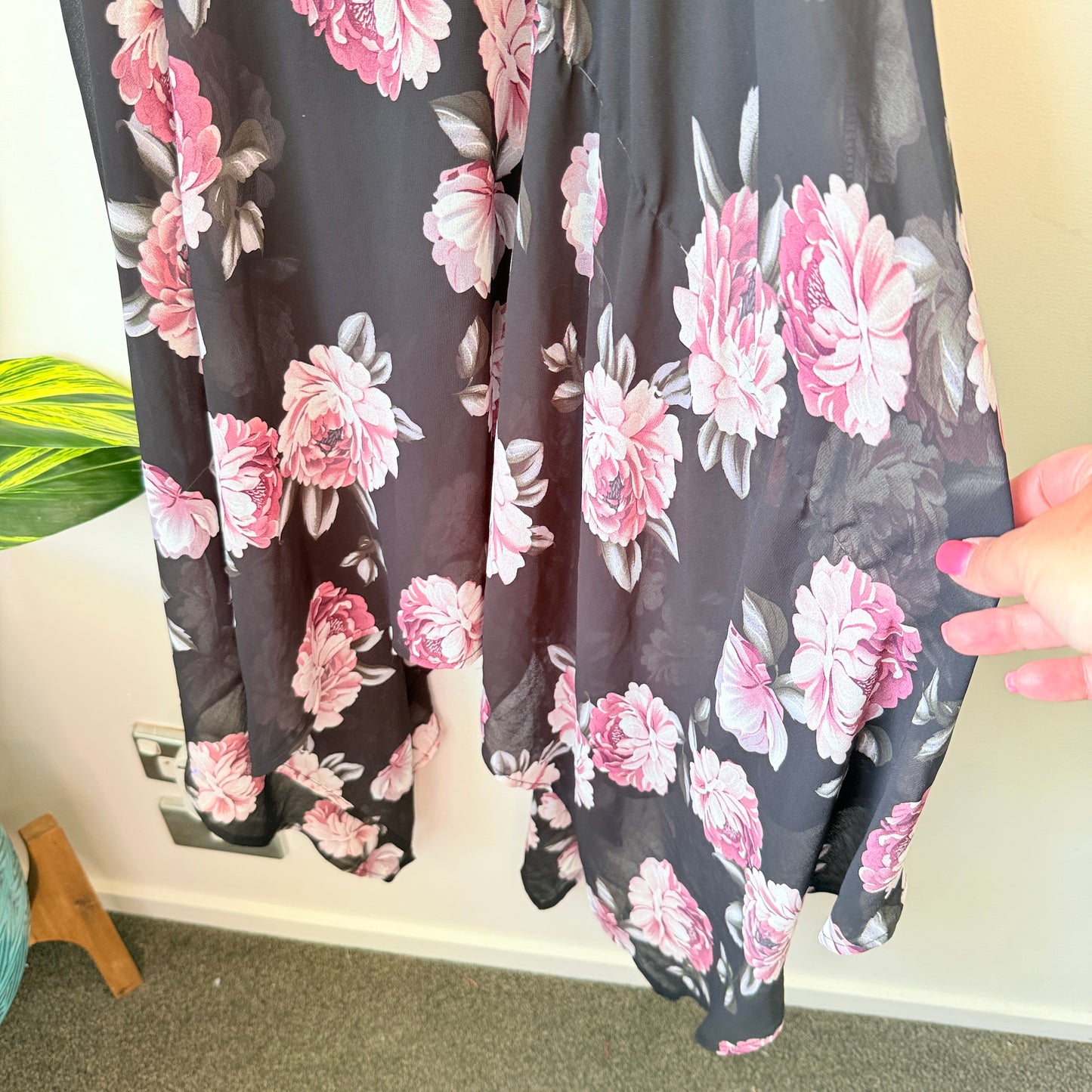 PAGANI Black Pink Floral High-Low Halter Dress - Size 6