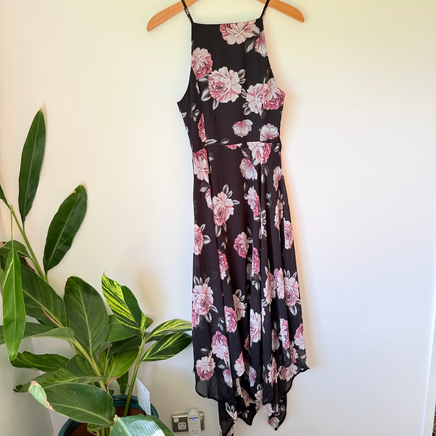 PAGANI Black Pink Floral High-Low Halter Dress - Size 6